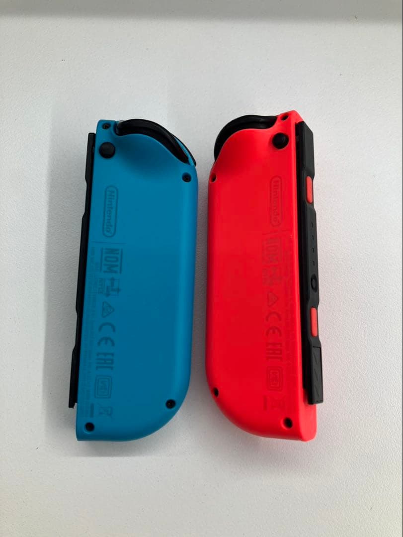 【極美品】Nintendo Switch本体（ネオンブルー／ネオンレッド）セット