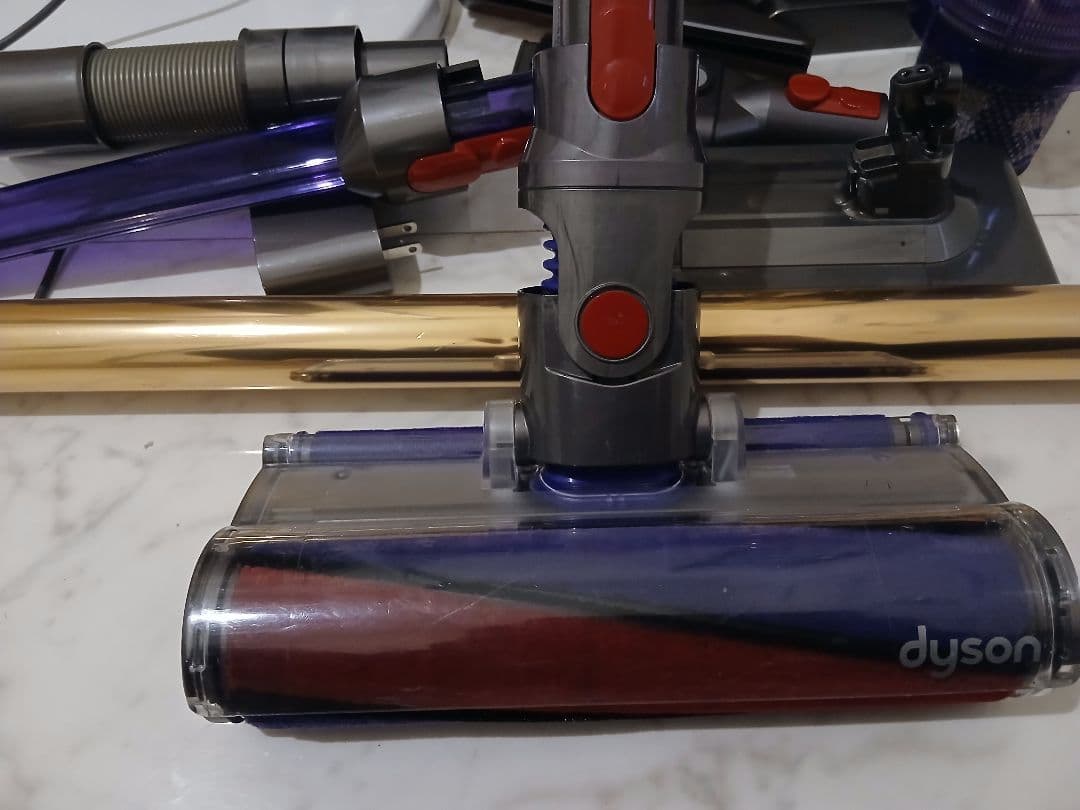 t*5様 Dyson sv14充電スタンド、予備バッテリー付 403