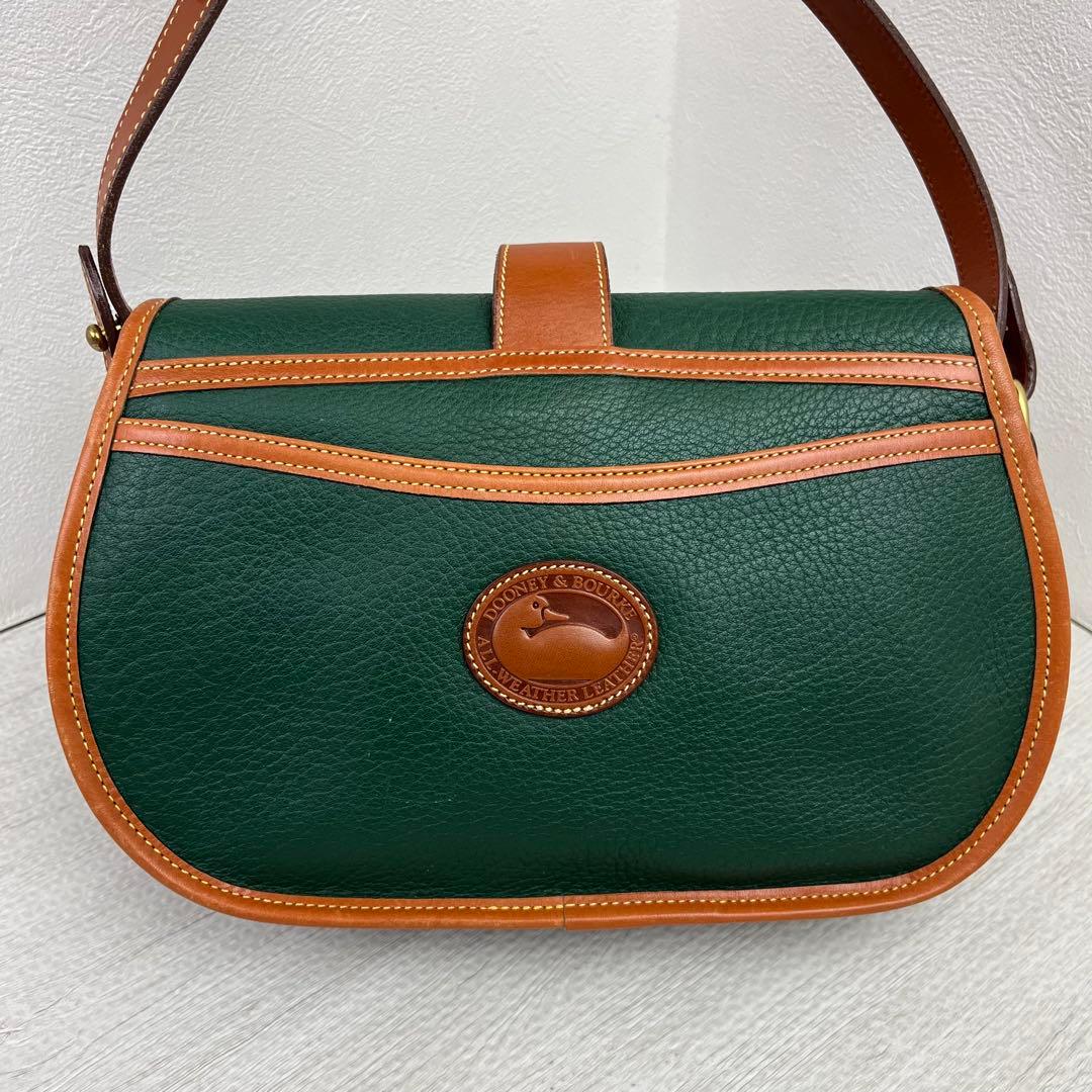極美品✨DOONEY&BOURKE ショルダーバッグ シボ革 レザー グリーン