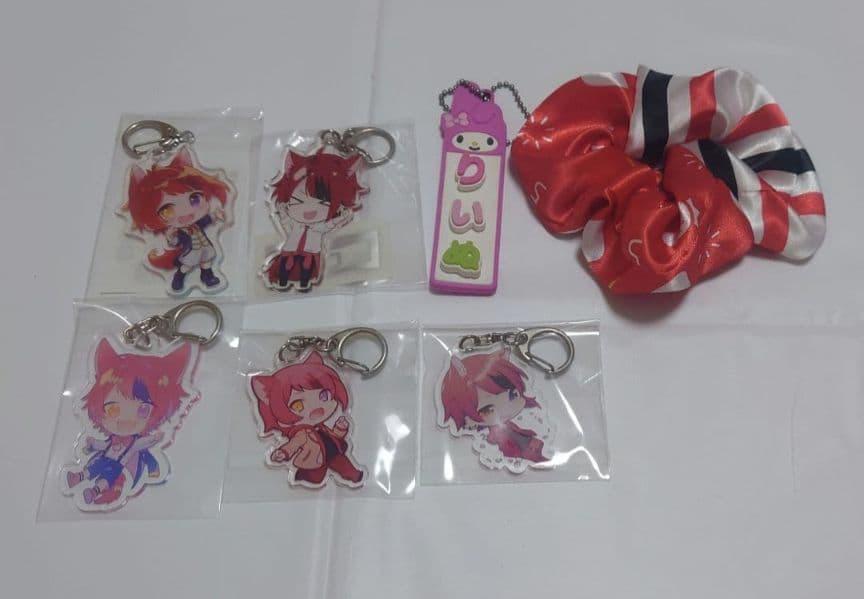 すとぷり　莉犬　グッズまとめ売り　アクキー　タオル　銀テ　ぬいぐるみ