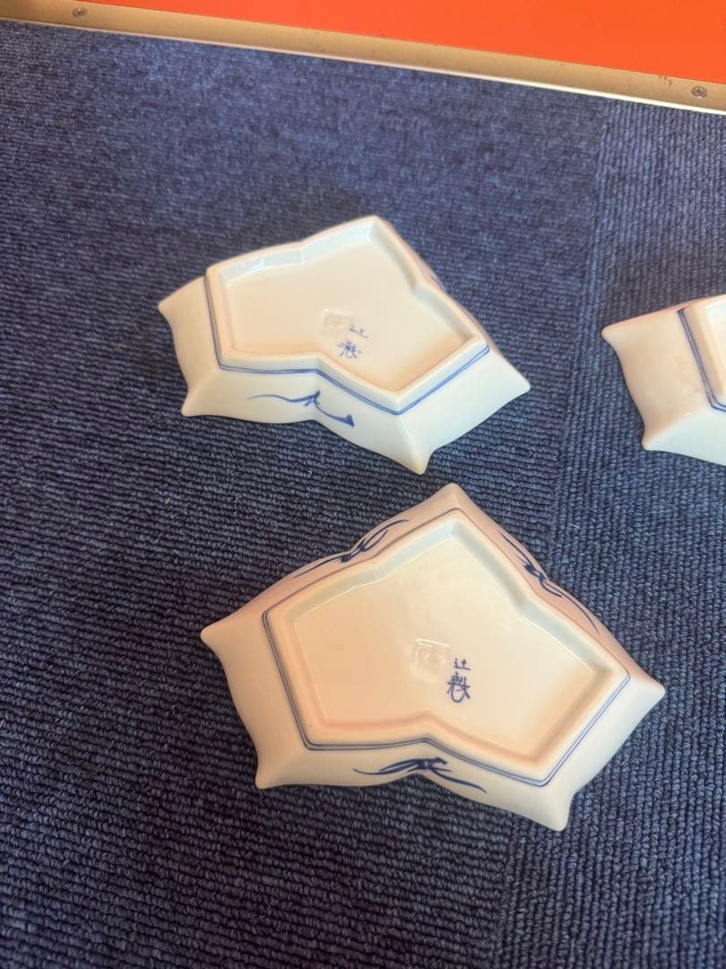 1892 宮内庁御用達『十四代 辻常陸』 辻製 染付兎文 変形皿 5客 辻