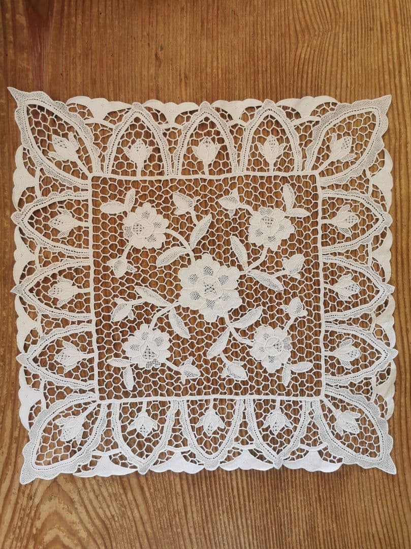 アンティーク ポワンドベニス オープンワーク水色刺繍 超大判クロス