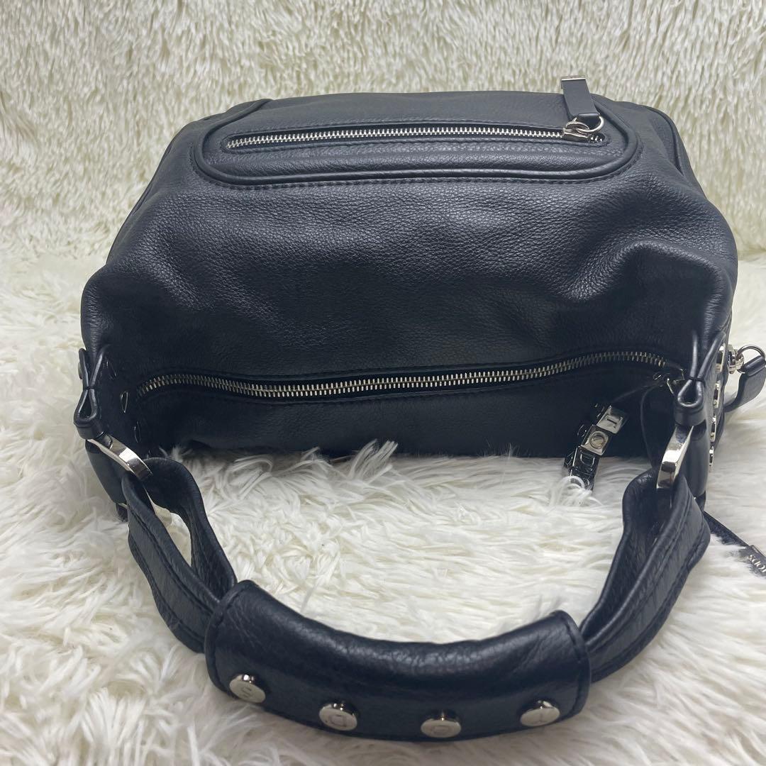 【美品】トッズ ワンショルダーバッグ キューブ オールレザー スタッズ 黒