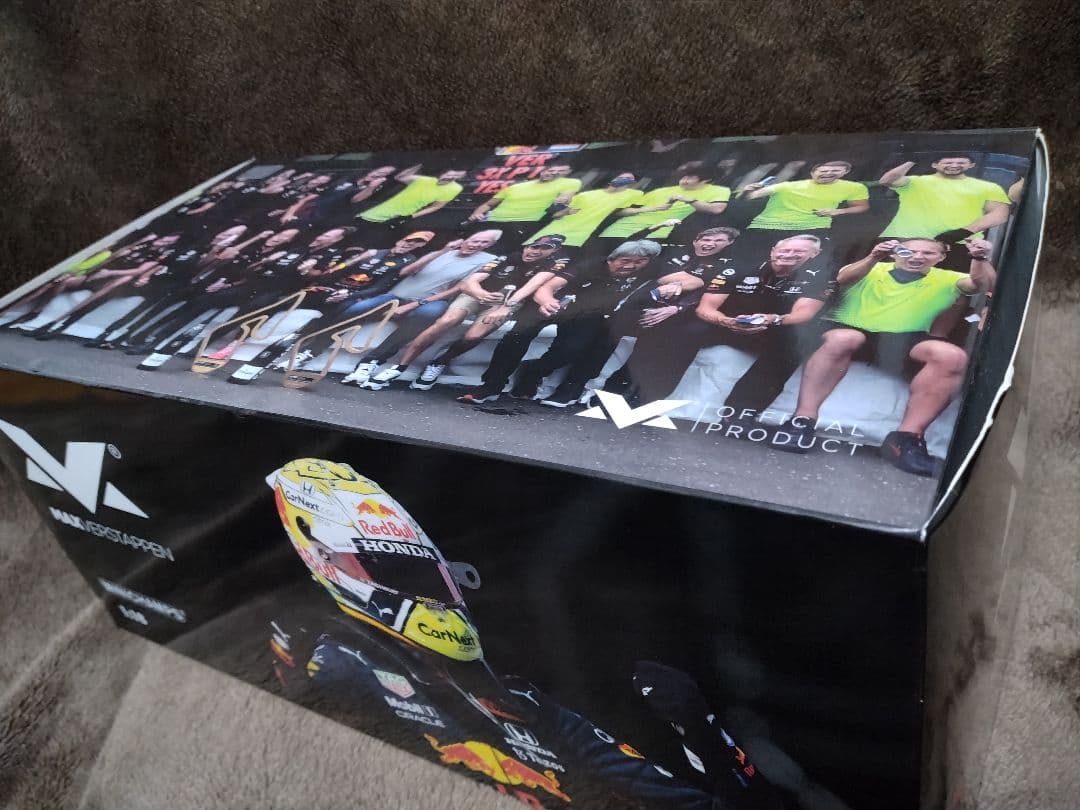 限定モデル】ミニチャンプスF1レッドブル21年オーストリアGP優勝1/18