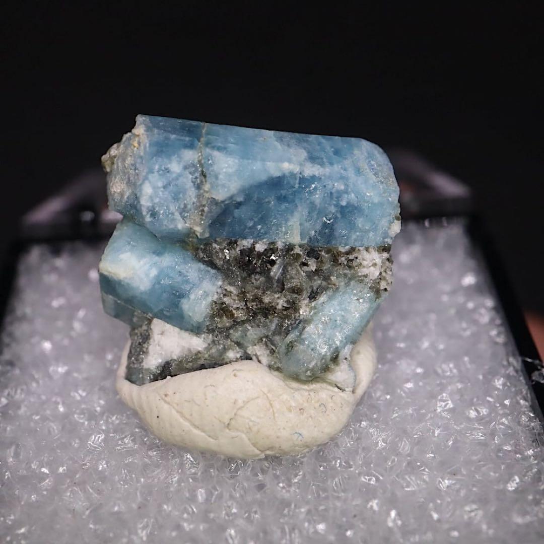 自主採掘！アクアマリン カリフォルニア産 2.7g AQ333 鉱物 原石天然石