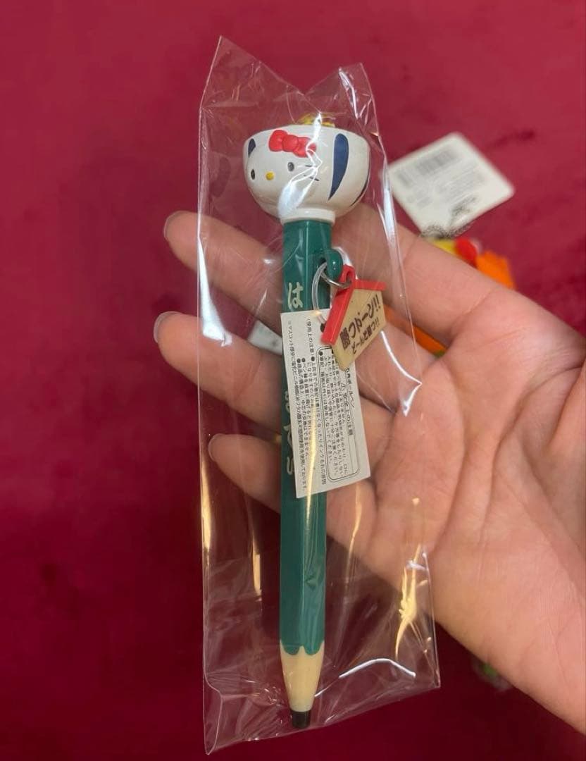 激レア·タグ付き☆ハローキティ 花 妖精 キーホルダー ペン 3体セット