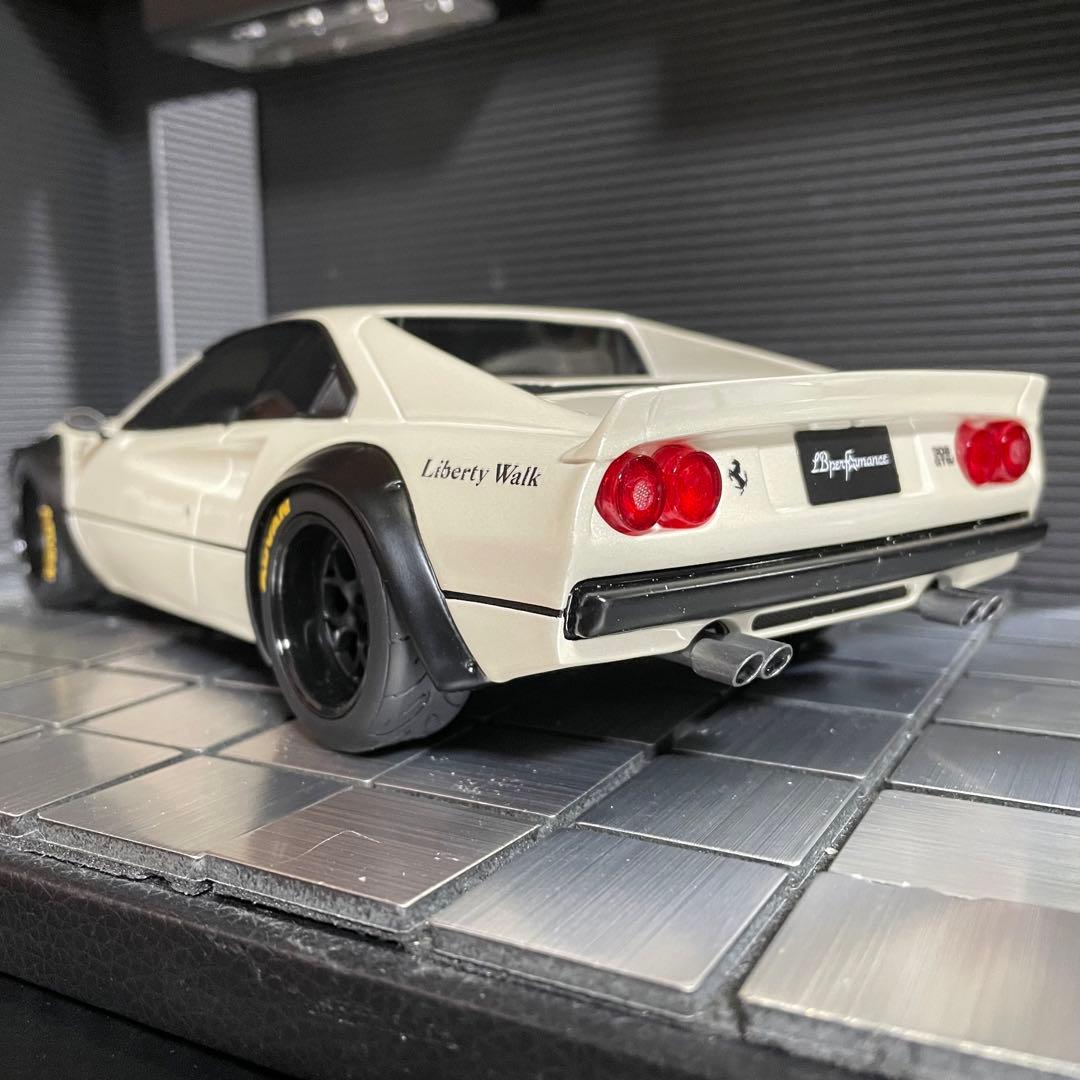 未展示品GTスピリット1/18 フェラーリ308GTB LBワークス400台限定