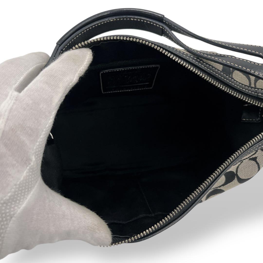 バッグ Y2K COACH Signature Tassel Shoulder Bag