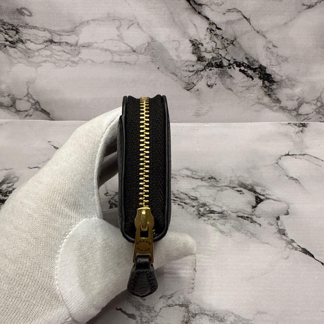 (未使用品)大人気、コーチ、カードケース、オールレザー、シボ革、金ロゴ、人気色