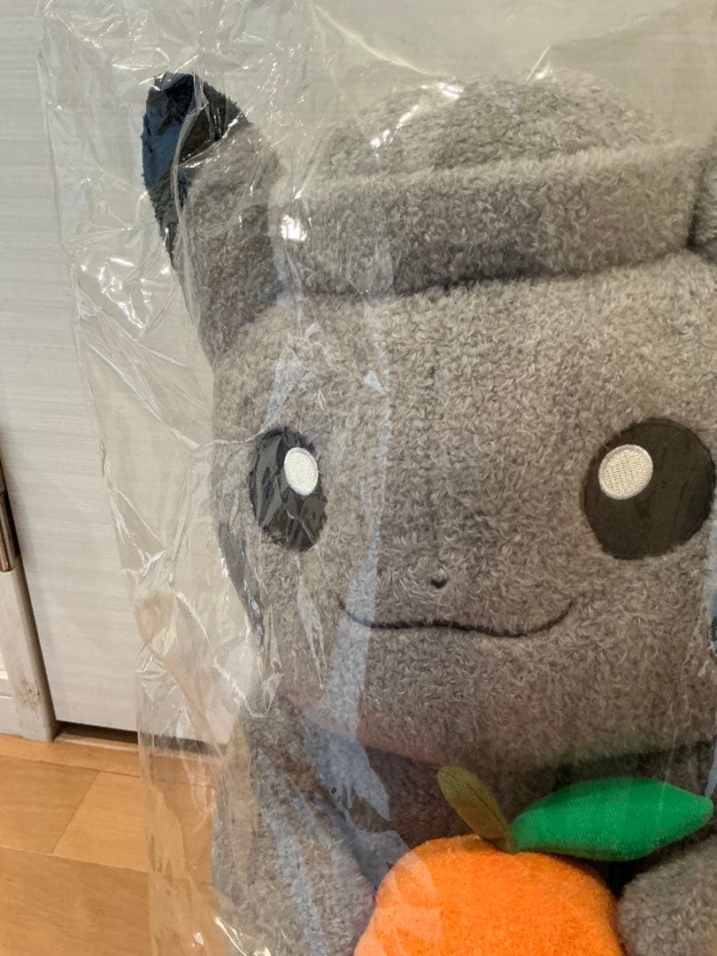 ポケモン big ピカチュウ ぬいぐるみ 韓国済州限定 チェジュ島　お地蔵さん