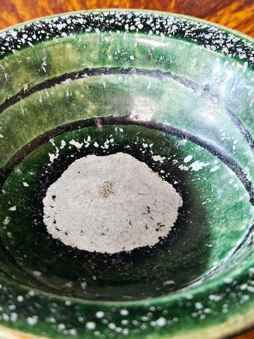 中国古美術　中国古陶磁器　古玩　漢時代　漢緑釉　兜形鉢【抜群の銀化の景色❗