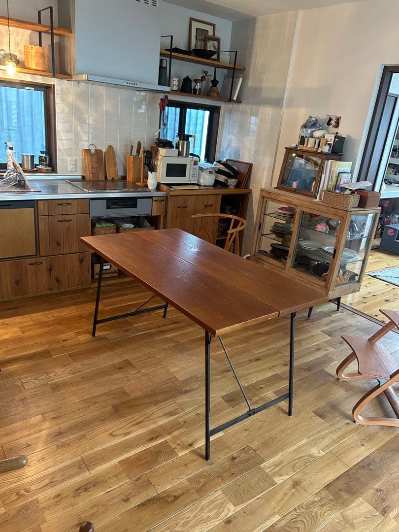 アデペシュ a depeche ダイニングテーブル