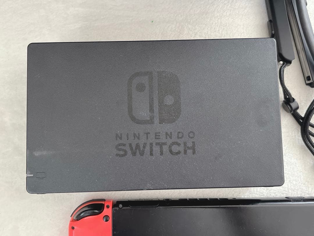 Nintendo Switch 本体 赤/青 Joy-Con ケース付き