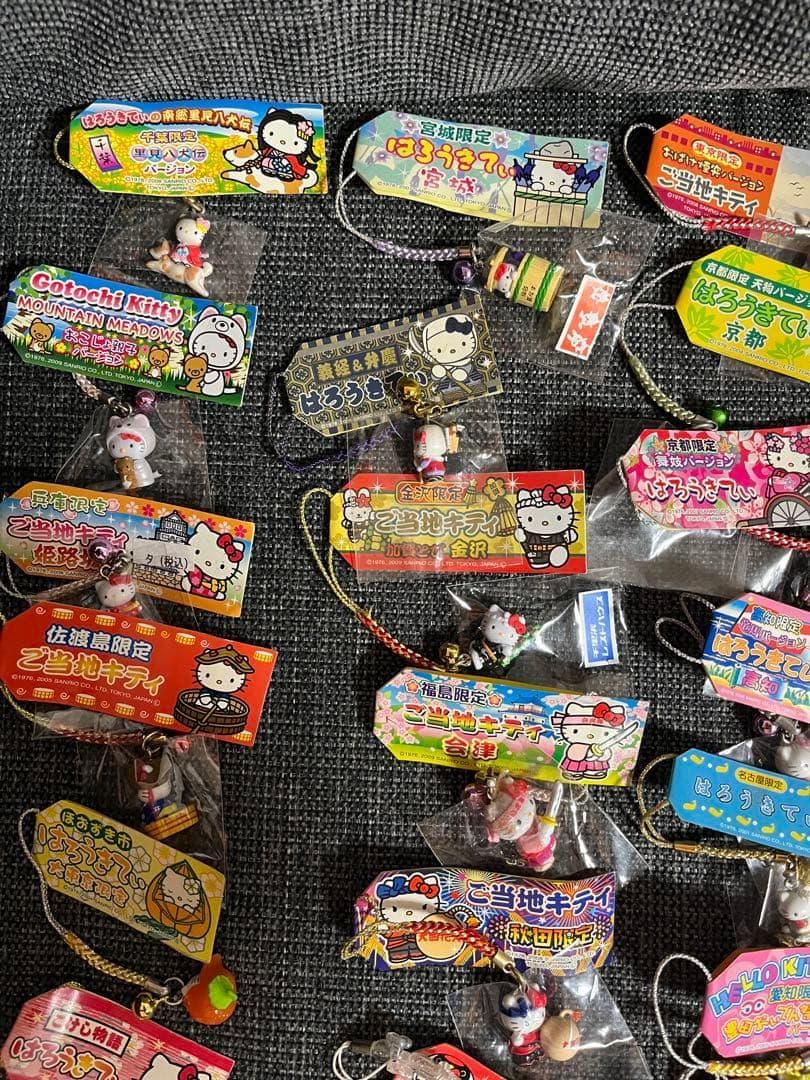 サンリオ　ハローキティ kitty ストラップ 80個 新品　sanrio