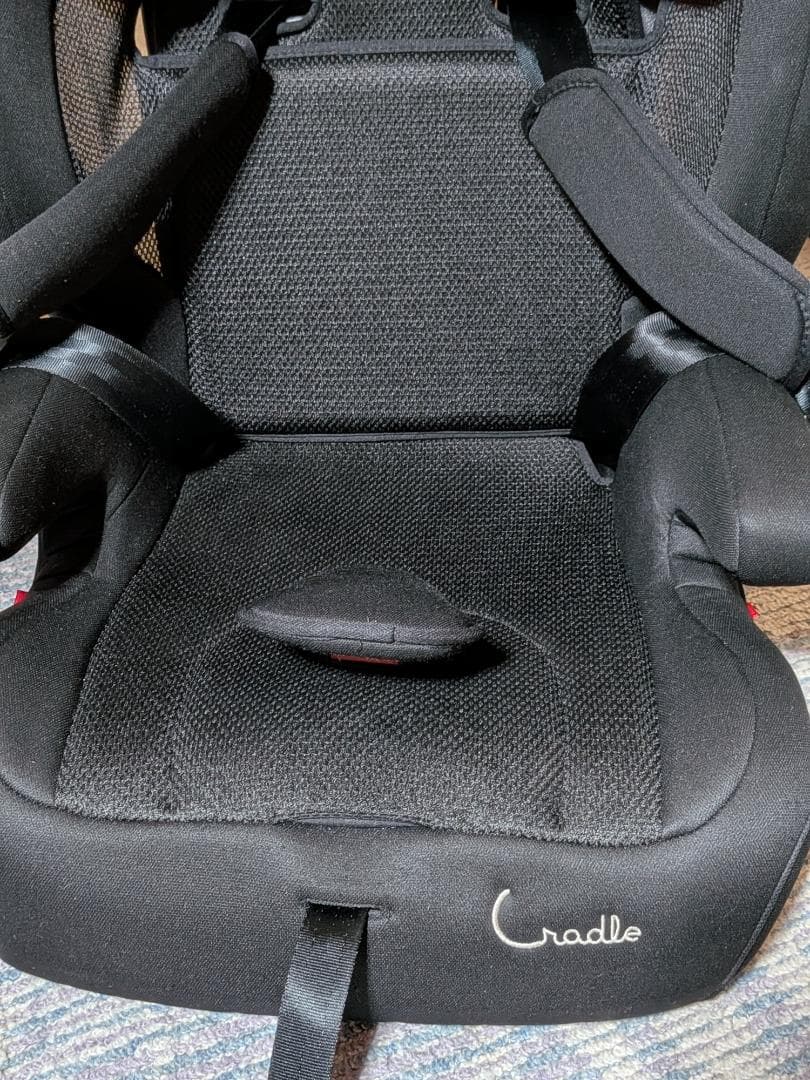 美品 クレイドル ハーネスジュニア ISOFIX　１～11歳