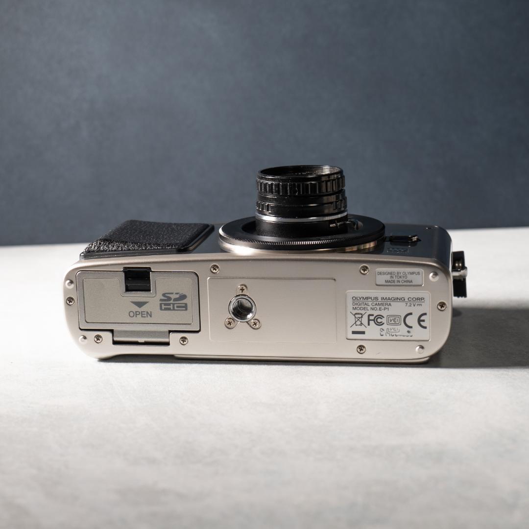 写ルンです感覚のコンデジ】OLYMPUS PEN E-P1 24mm