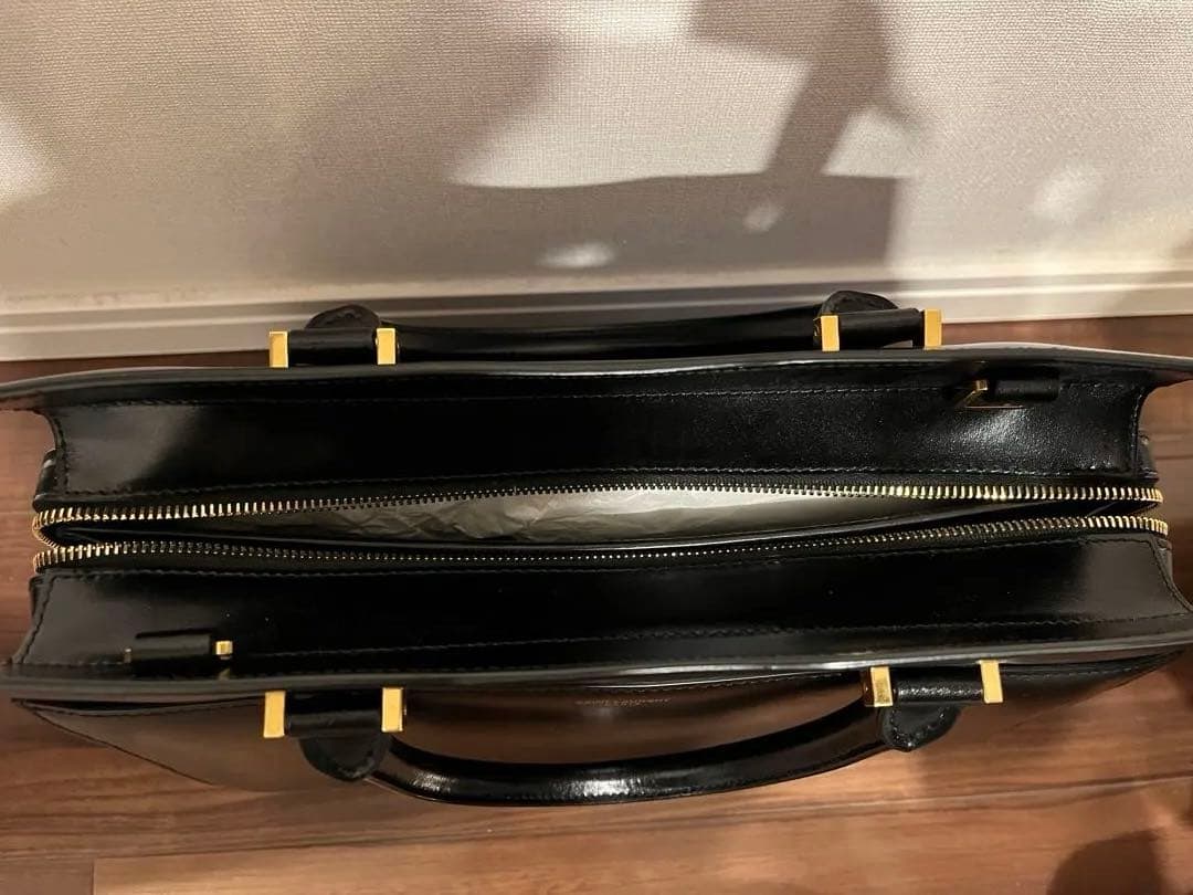 ル*フ様 SAINT LAURENT ブラック ハンドバッグ　アップタウン
