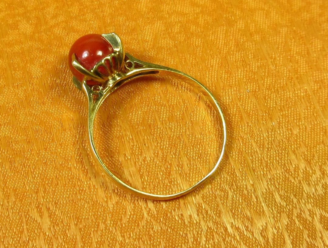 １８金指輪・赤珊瑚　「赤サンゴ」　リング・１２号