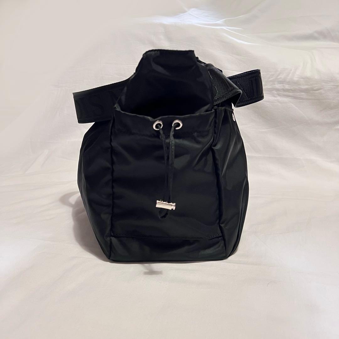 美品　NOMADIS ノマディスBASQUEMSLD 25SSショルダーバッグ