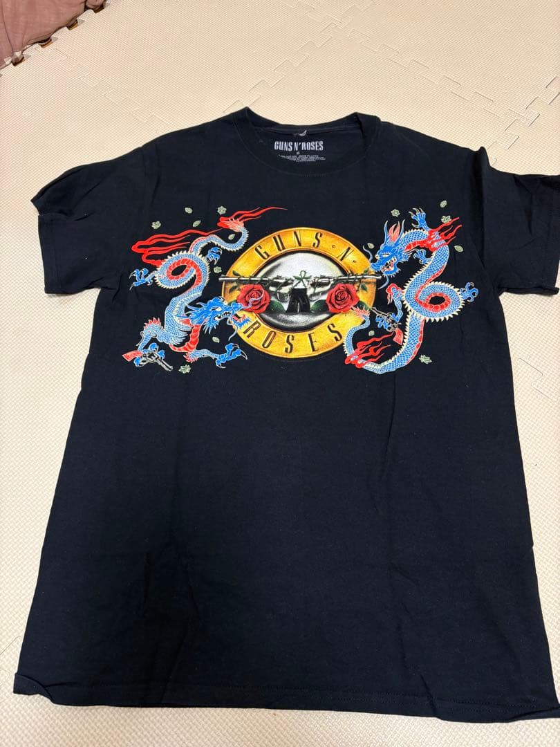 激レア　GUNS N' ROSES Tシャツ 東京公演 2017日程入り限定