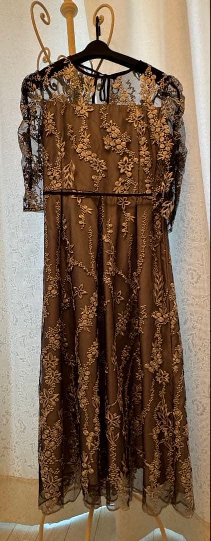 刺　レース　リボン　パーティー　結婚式　オケージョンドレス　黒　シルバー　グレー