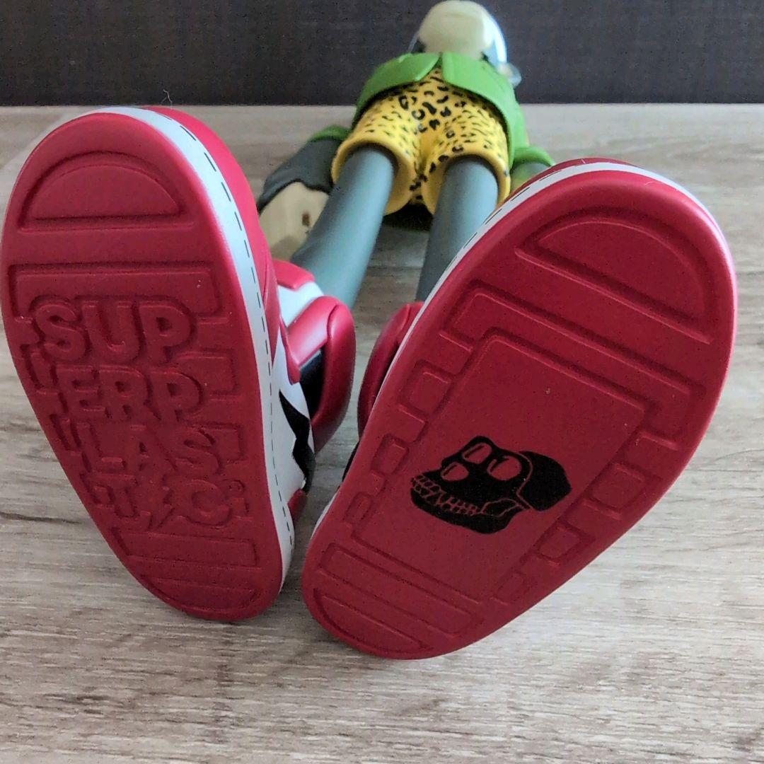 スーパープラスチック × ボアード・エイプ ヨットクラブ カーティス フィギュア