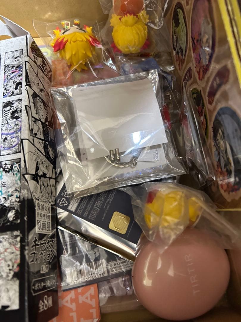 アニメグッズ ノンジャンル 2000点以上 まとめ売り 一点のみ！