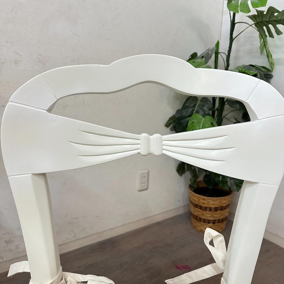 新品・未使用】 ヨーロピアン調 白家具 チェアー リボンデザイン 完成品