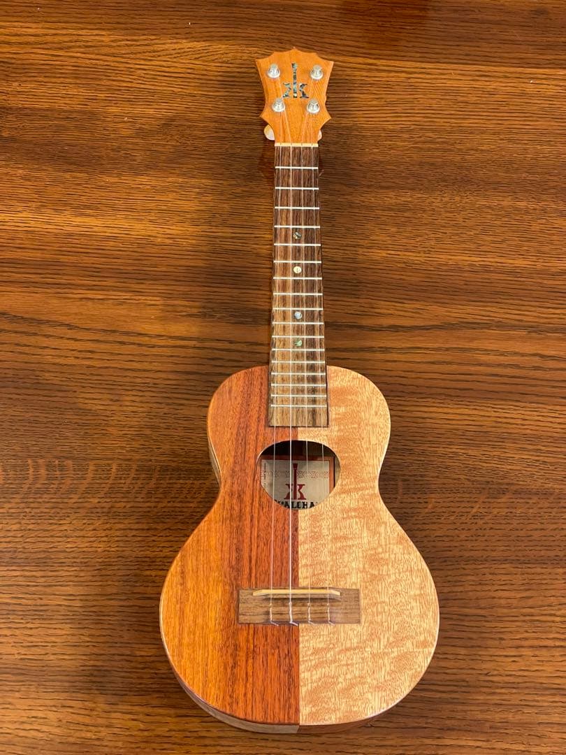 コアロハのウクレレ