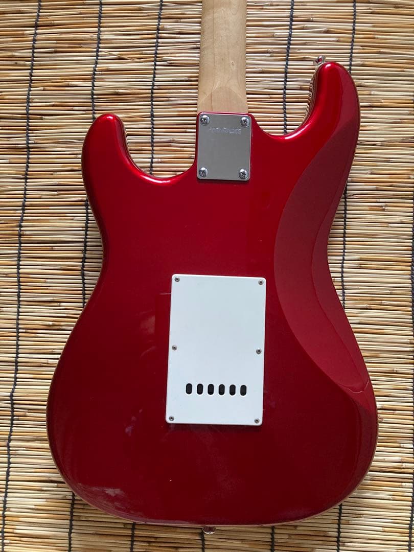 ☆ 最終値下決断☆部品交換、リニューアル貴方だけの一本　FERNANDES ST