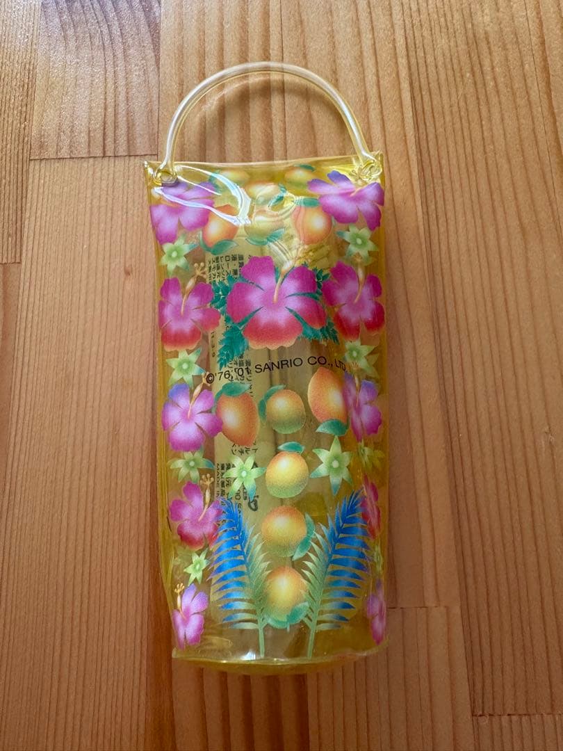 激レア！ハローキティ　トロピカルキティ♡ミニポーチ＆歯磨きセット　ハイビスカス