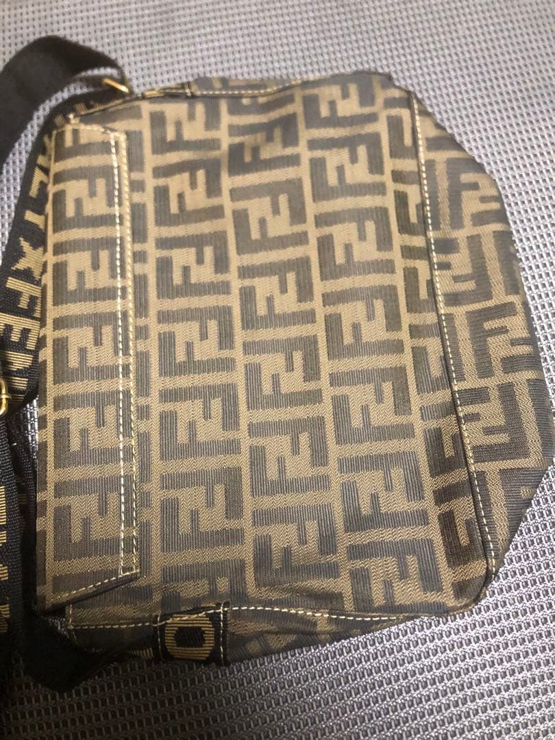 y*♡様 R*s様 FENDIカバン　コーチ　がま口財布　ヴィトン財布　セット