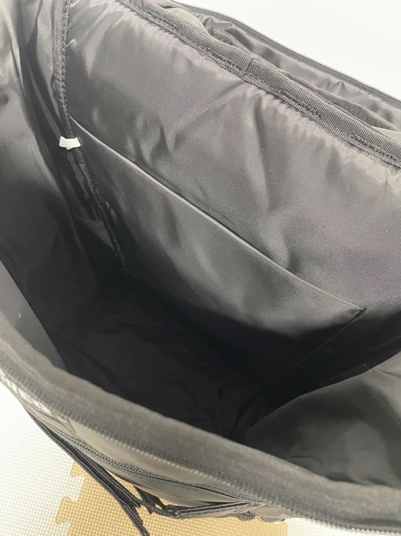 【ムチ子】スラッシャー　ＢＯＸリュック TH-Q WH