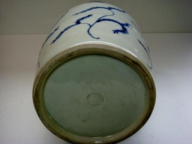 花瓶■城楽 窯院 人物 魚耳付き 染付け 唐草 花器 希少 古玩 時代物 骨董■