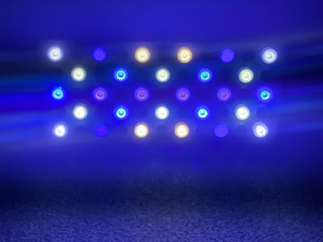 珊瑚水槽照明 LEDライト ブラックボックス PSE技術基準適合 プリズム