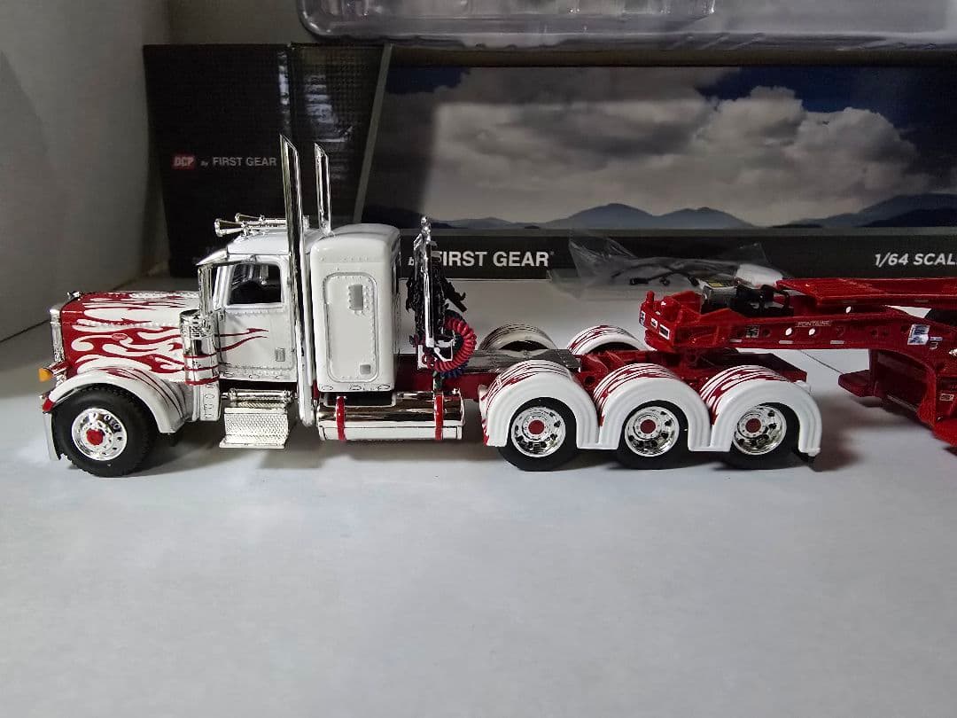 専用 Peterbilt389 重機運搬
