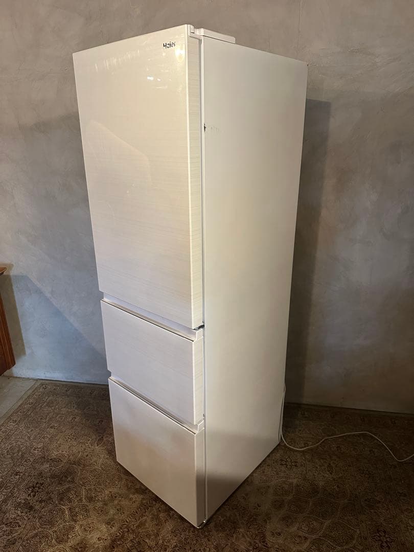 ①py】2023年　美品　haier 冷蔵庫　335L 格安