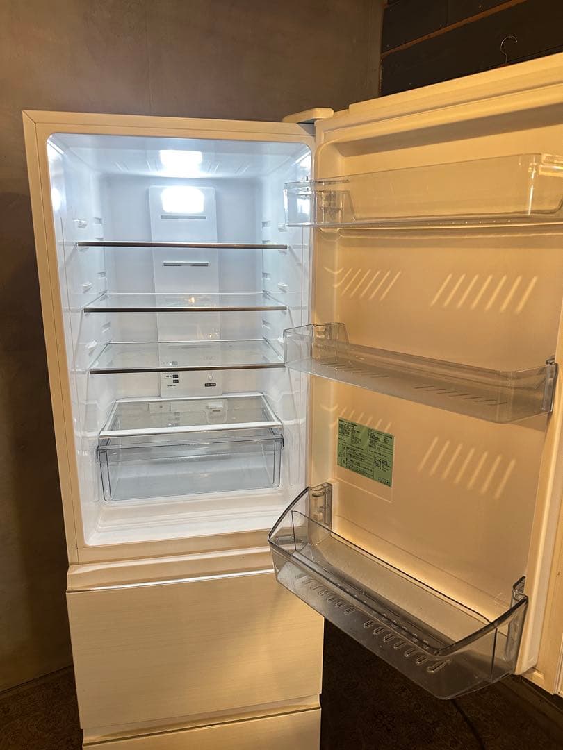 ①py】2023年　美品　haier 冷蔵庫　335L 格安