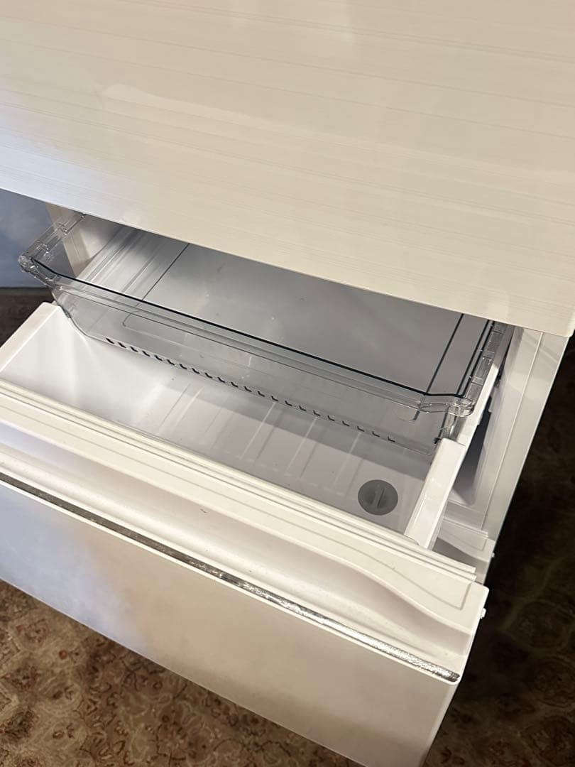 ①py】2023年　美品　haier 冷蔵庫　335L 格安