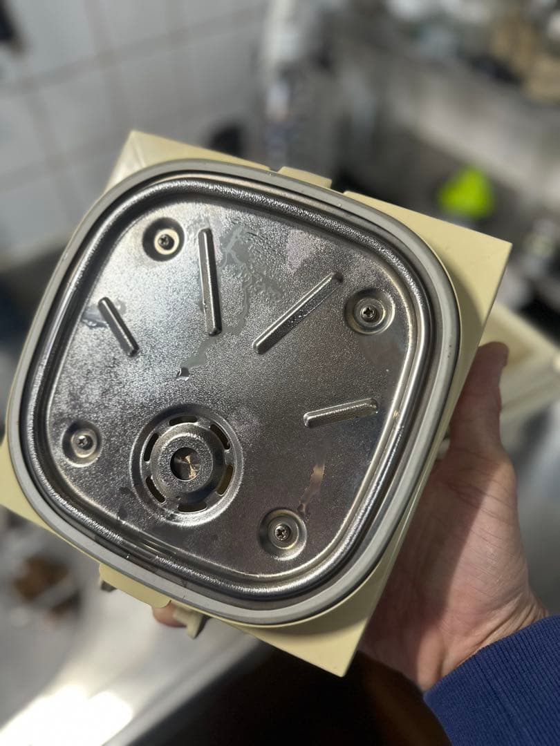 デザイン家電モダンなアテハカの電気ポット