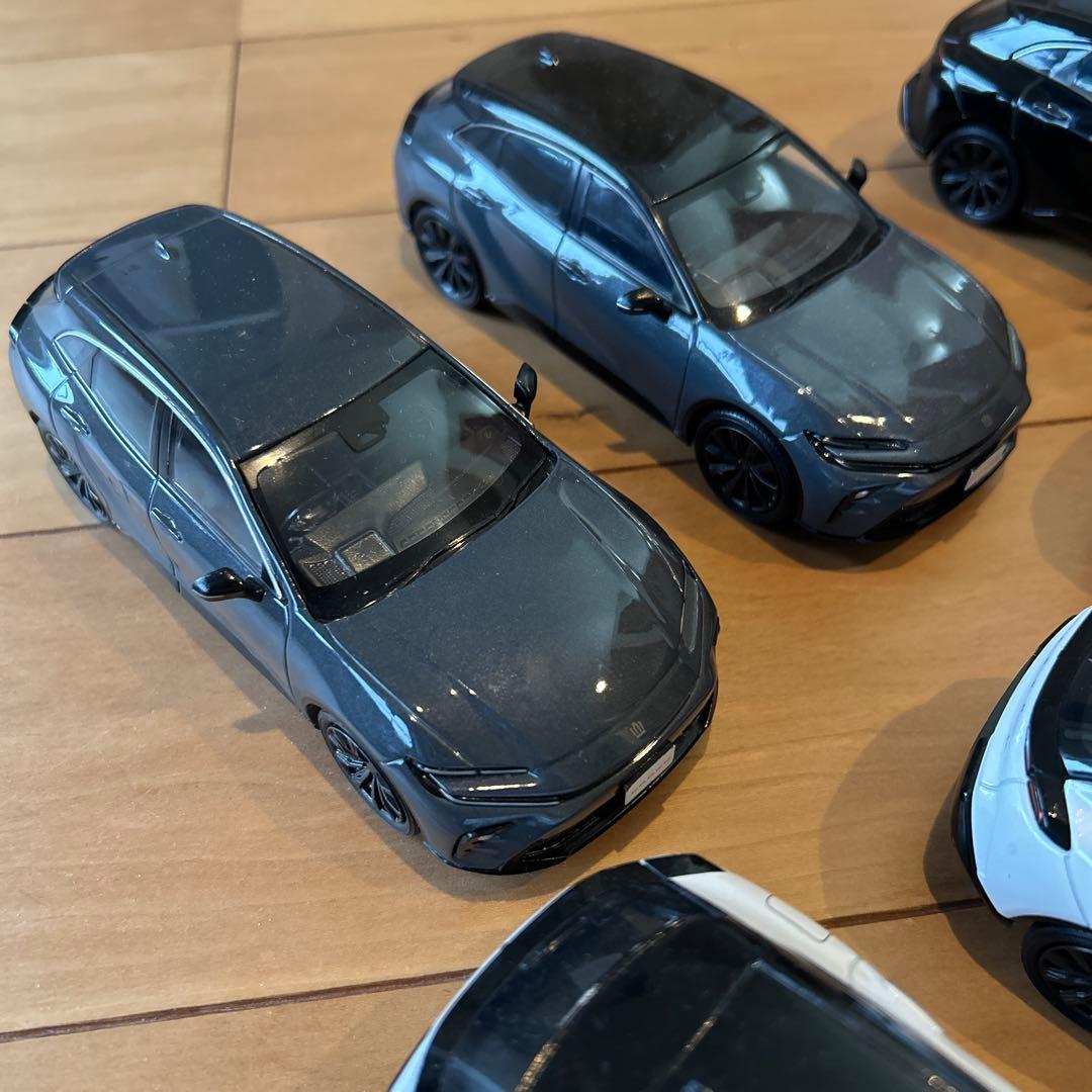 トヨタ クラウンスポーツ ミニカー セット