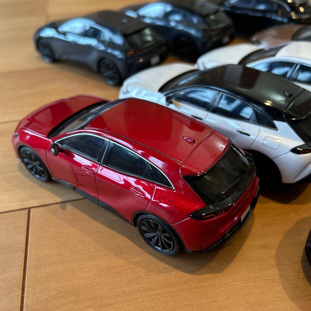 トヨタ クラウンスポーツ ミニカー セット