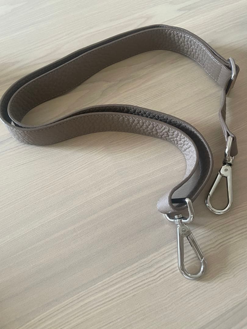 オルチアーニ　ビジネスバッグ　ユニセックス