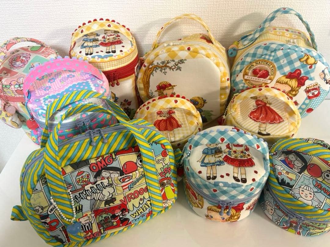 【onthebay.3838ページ】ポーチ10点