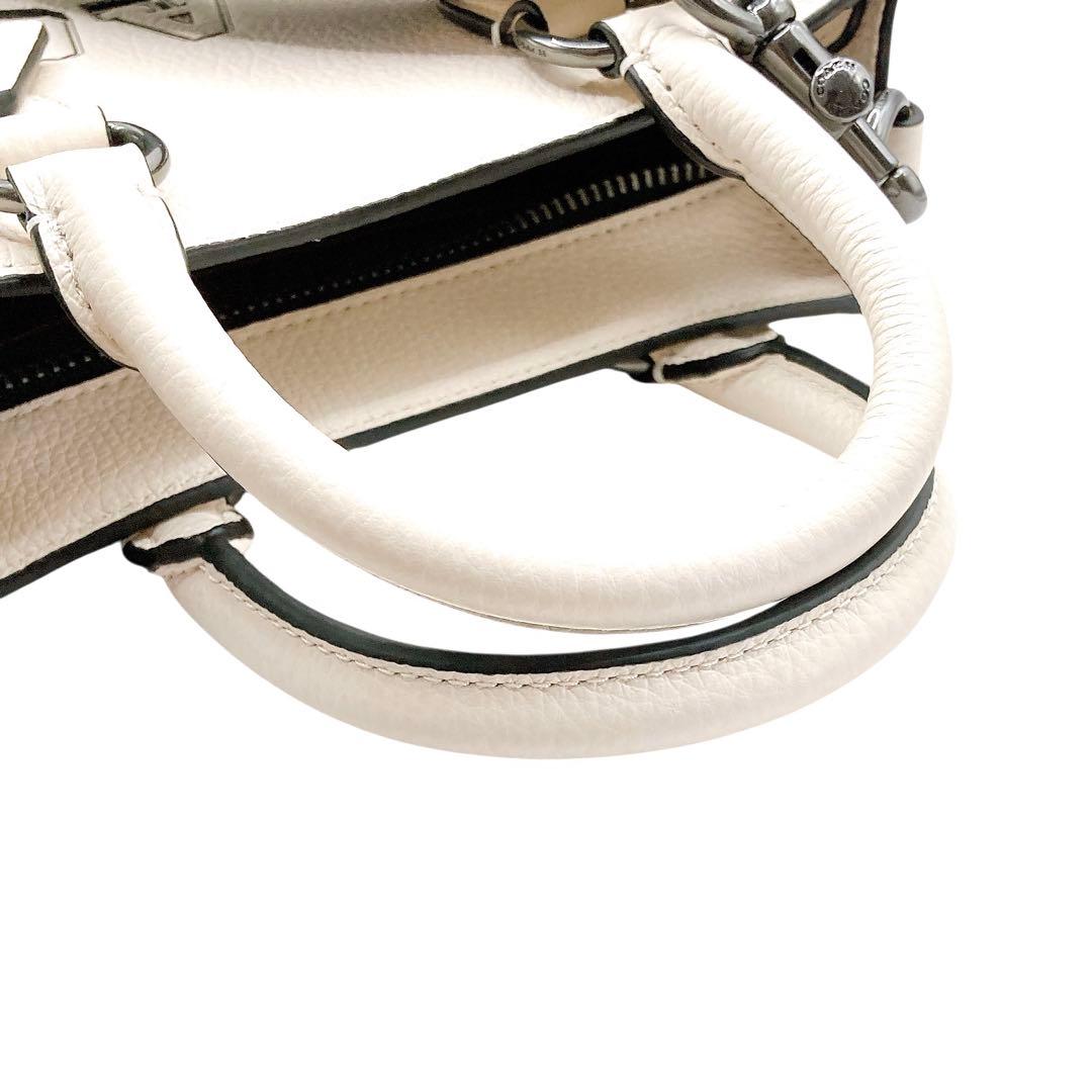 新品未使用✨COACH ディラン 2way ショルダーバッグ　ホワイト　付属品有