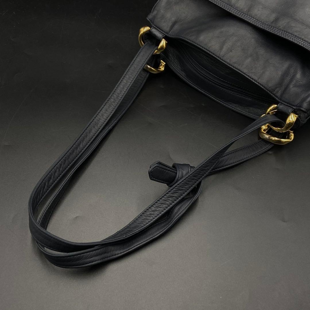 【美品】ロエベ アナグラム ショルダーバッグ ブラック レザー