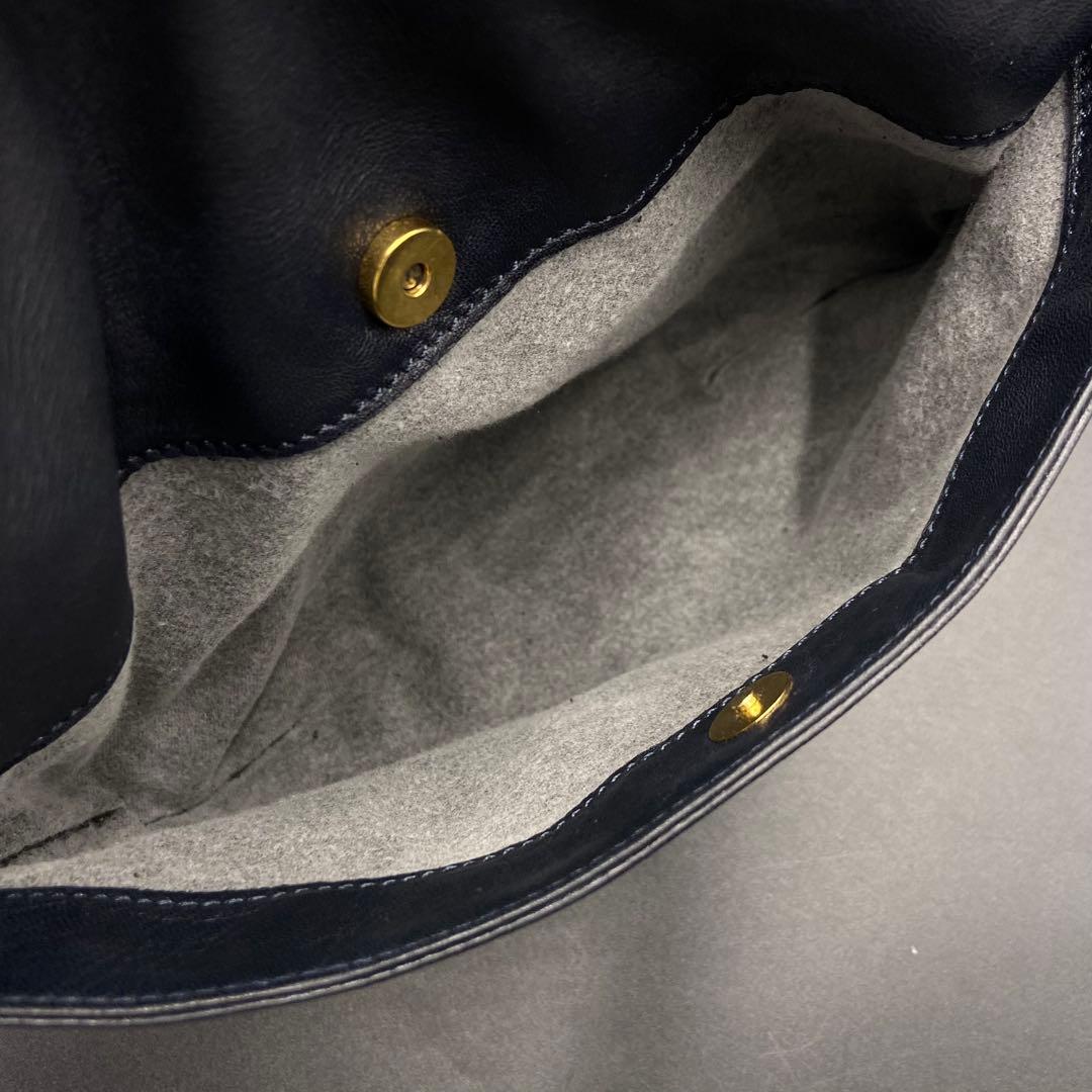 【美品】ロエベ アナグラム ショルダーバッグ ブラック レザー