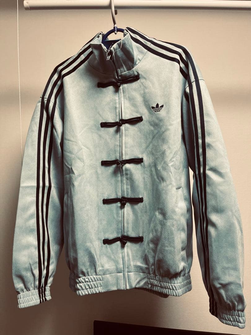 S 海外限定adidas originalsトラックジャケット　アディダス　水色