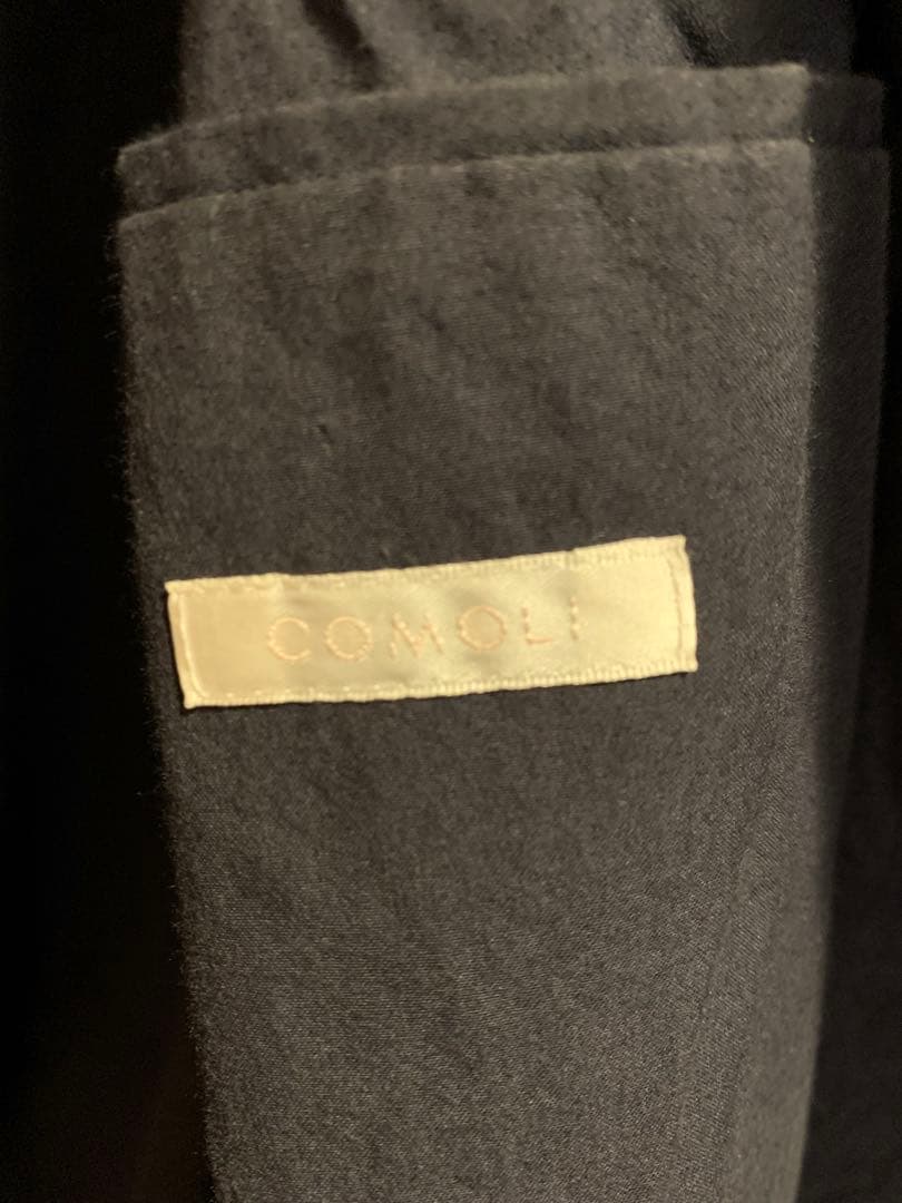 COMOLI コモリ　タイプライターマッキノウノコート