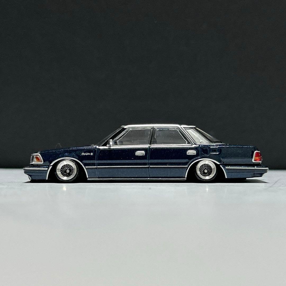 1/64トミカリミテッドヴィンテージネオ　クラウン改